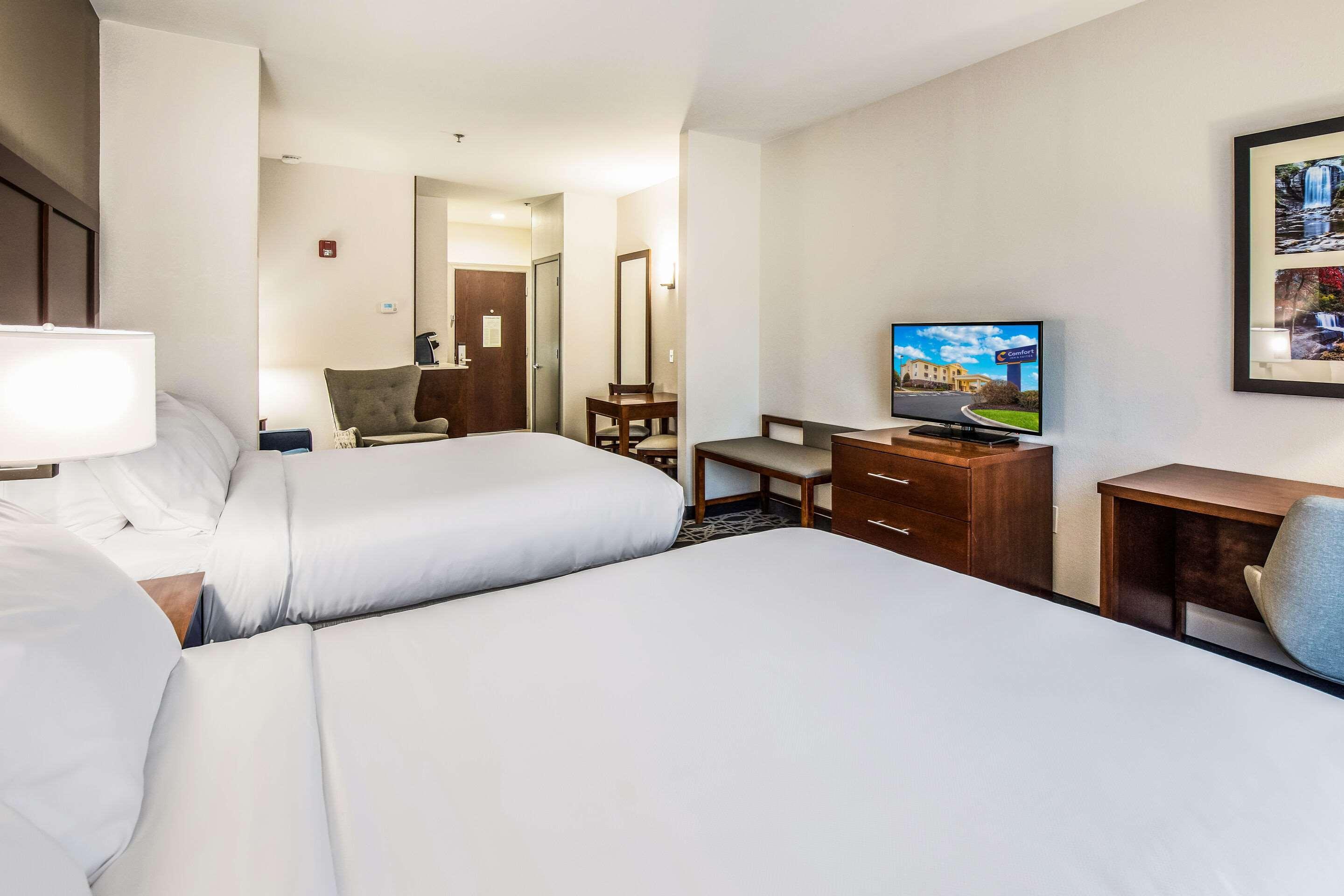 Comfort Inn & Suites Brevard Εξωτερικό φωτογραφία